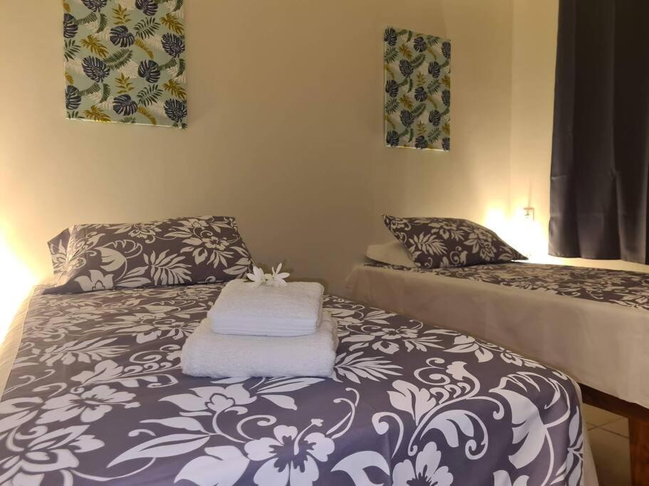 Taharu'U Guest House By The Beach Papara ภายนอก รูปภาพ